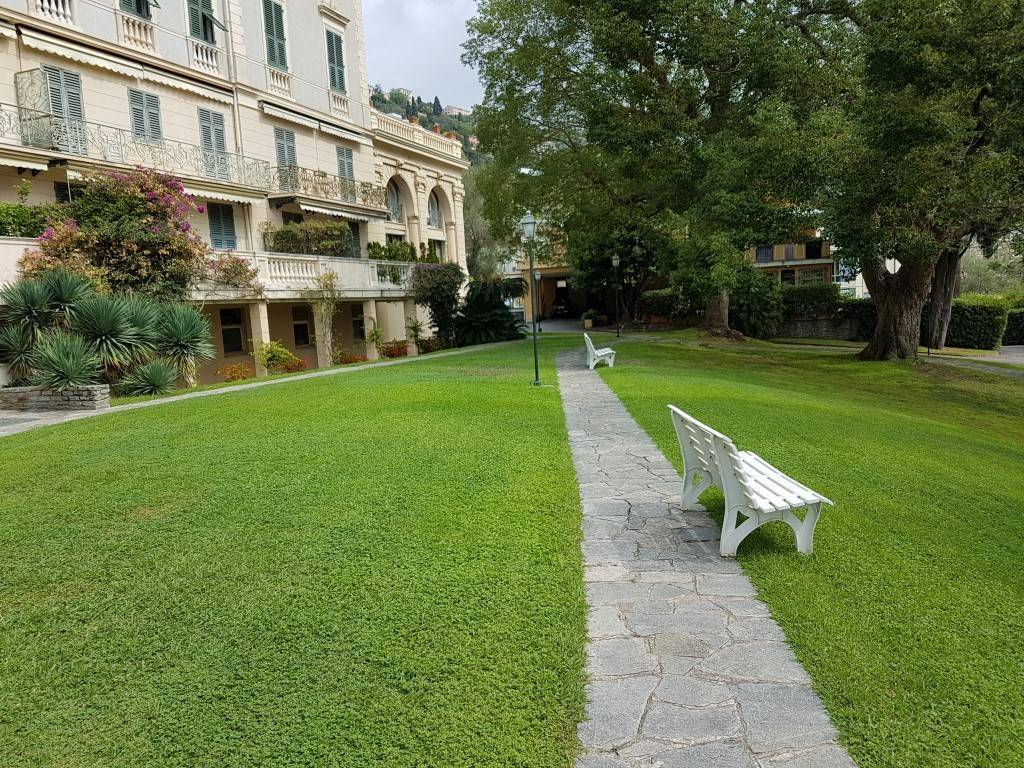 Appartamento a Genova in Via Capolungo - Foto 2