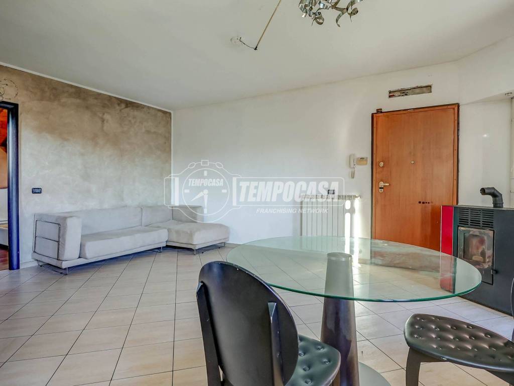 Appartamento a Borgo ticino in Via Cesare Pavese - Foto 3