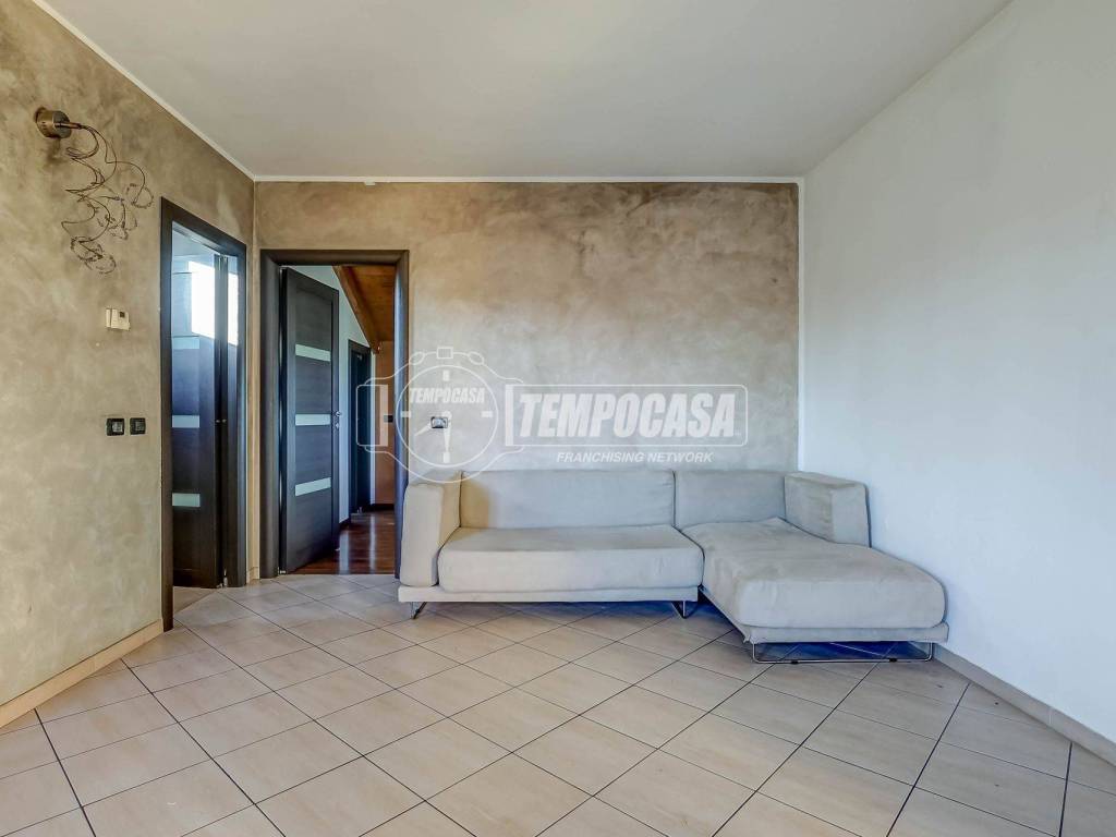 Appartamento a Borgo ticino in Via Cesare Pavese - Foto 5