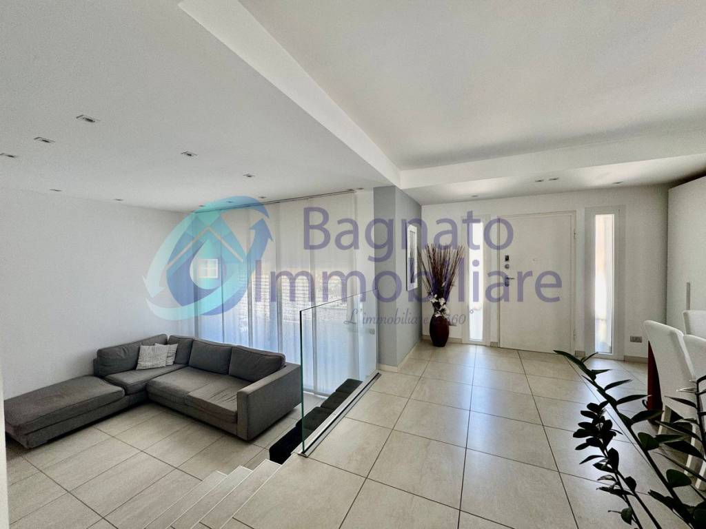 Villa a Novara in Via Ottorino Respighi, 5 - Foto 3