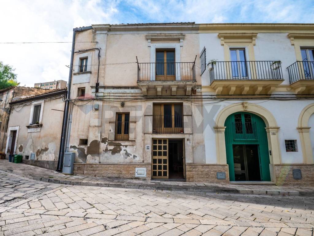 Casa indipendente a Ragusa in corso don minzoni, 91 - Foto 2