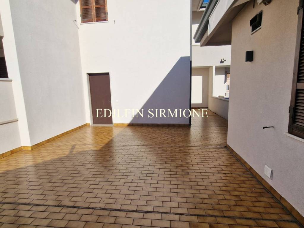 Appartamento a Sirmione in Via Case Nuove, 17 - Foto 5