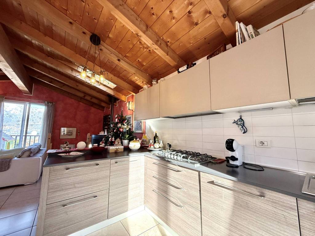 Appartamento a Colico in Via Perlino - Foto 4