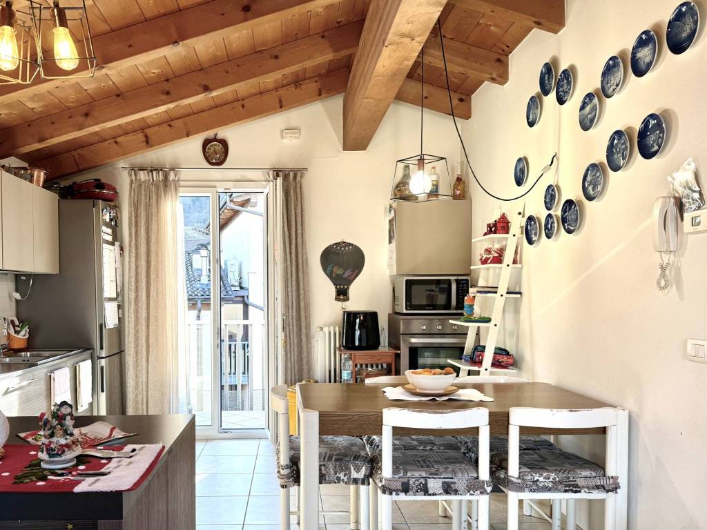 Appartamento a Colico in Via Perlino - Foto 5