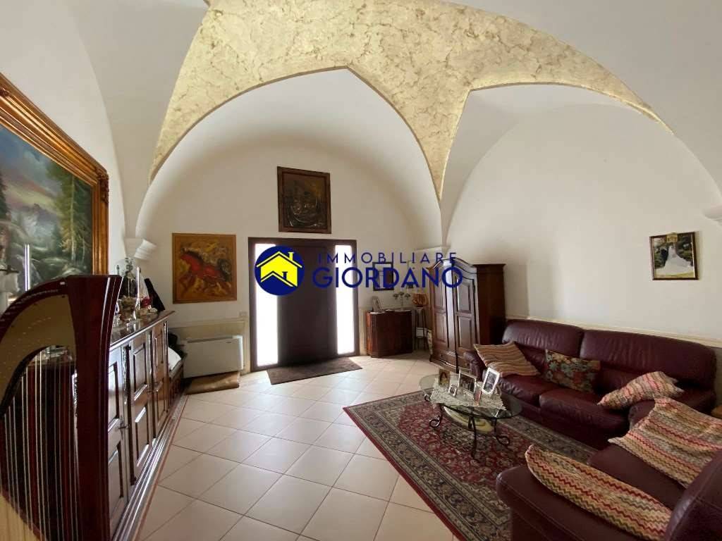 Casa indipendente a Squinzano in via Gennaro Abbate, 27 - Foto 3
