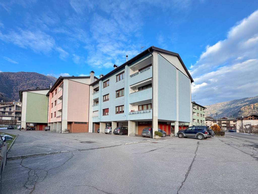 Appartamento a Malè in Via Merano, 4 - Foto 2