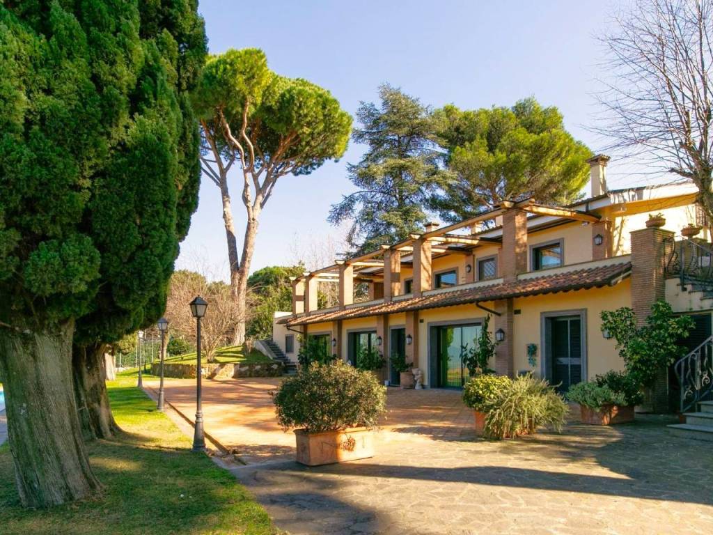 Villa a Monte porzio catone in Via Frascati Colonna - Foto 3