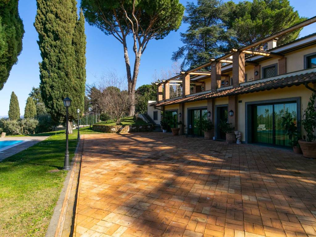 Villa a Monte porzio catone in Via Frascati Colonna - Foto 4