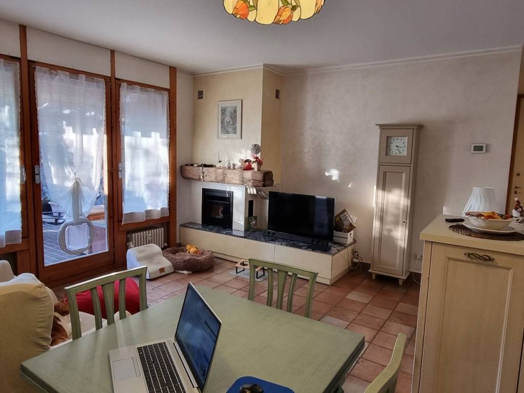 Appartamento a Barzanò in Via Giuseppe Mazzini, 2 - Foto 2