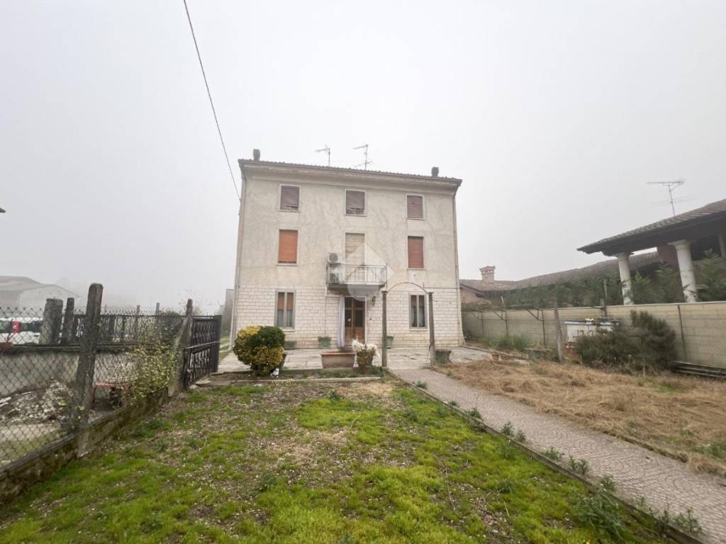 Villa a Asola in Via Magenta, 28 - Foto 2