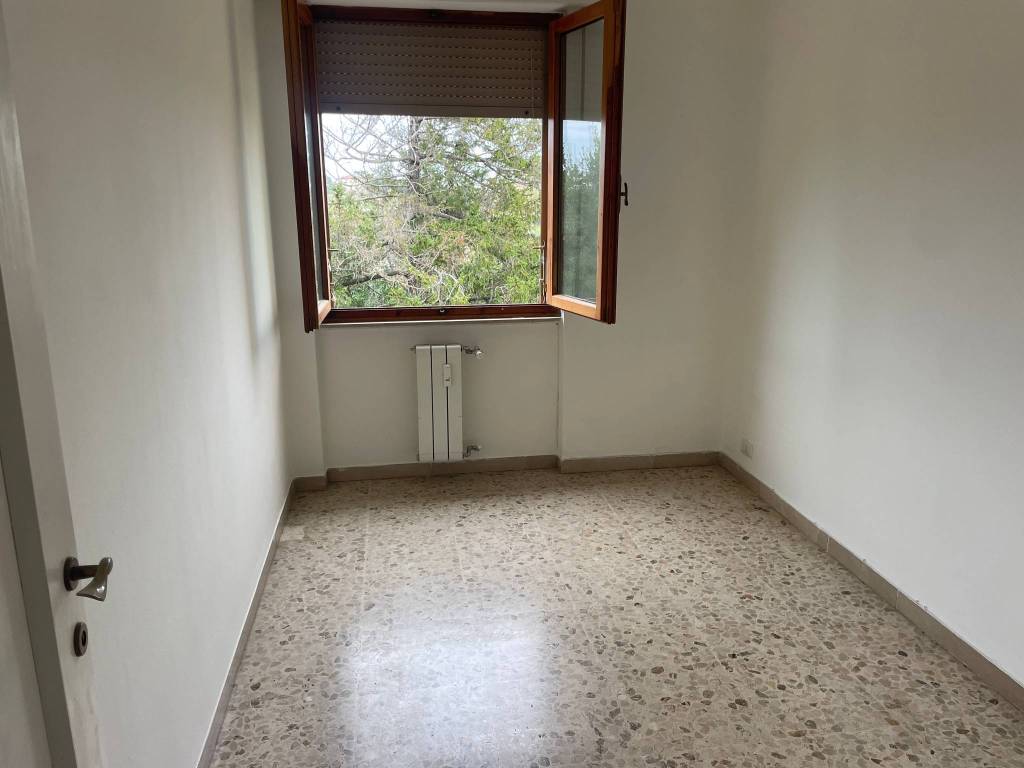 Appartamento a Livorno in Viale di Antignano - Foto 4