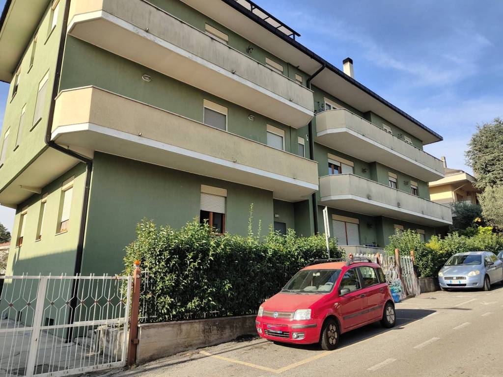 Appartamento a Teramo in Via Benedetto Croce, 22 - Foto 2