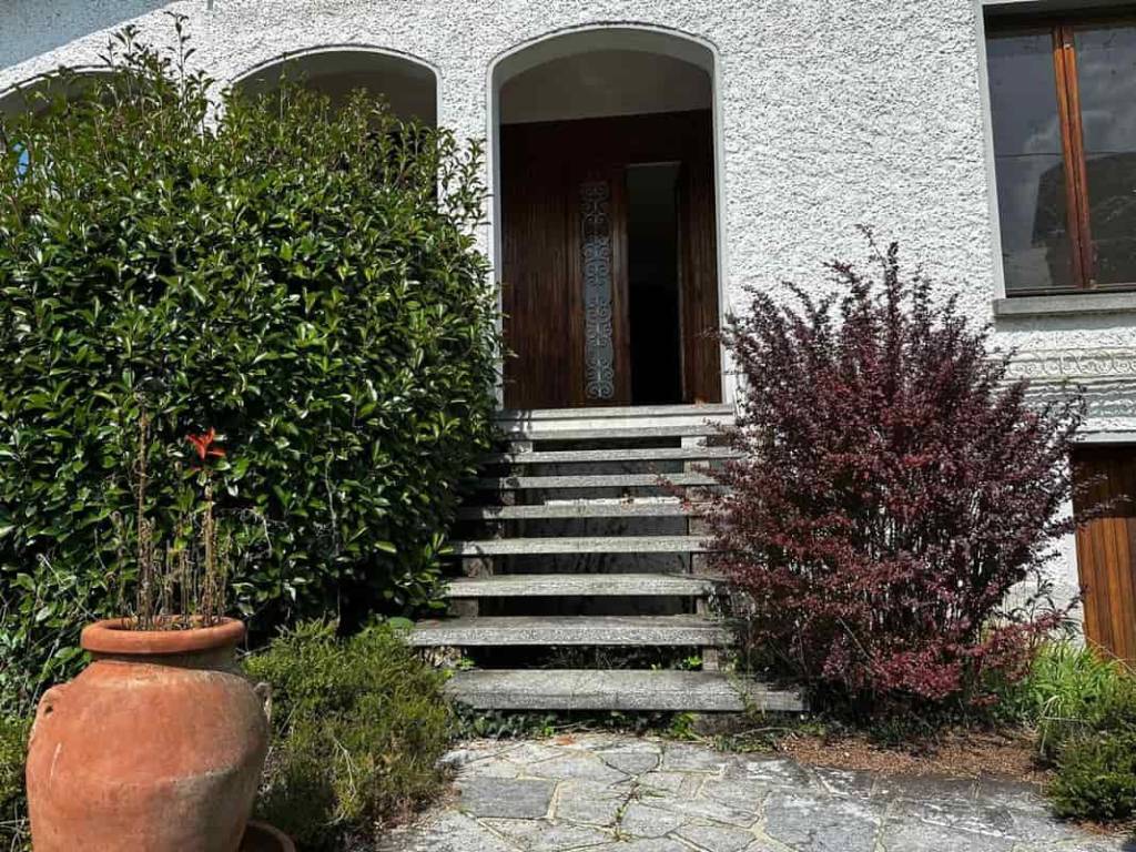 Villa a Gattinara in Viale Guglielmo Marconi - Foto 3