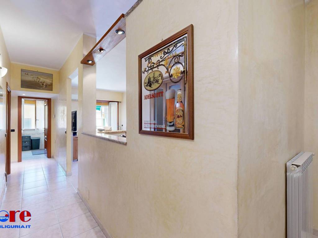 Appartamento a Finale ligure in Via Ippolito Nievo, 5 - Foto 4