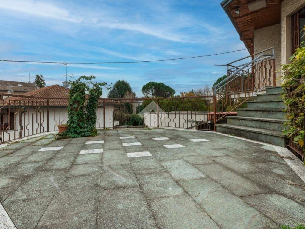Villa a Gorla minore in Via Arno, 14 - Foto 3