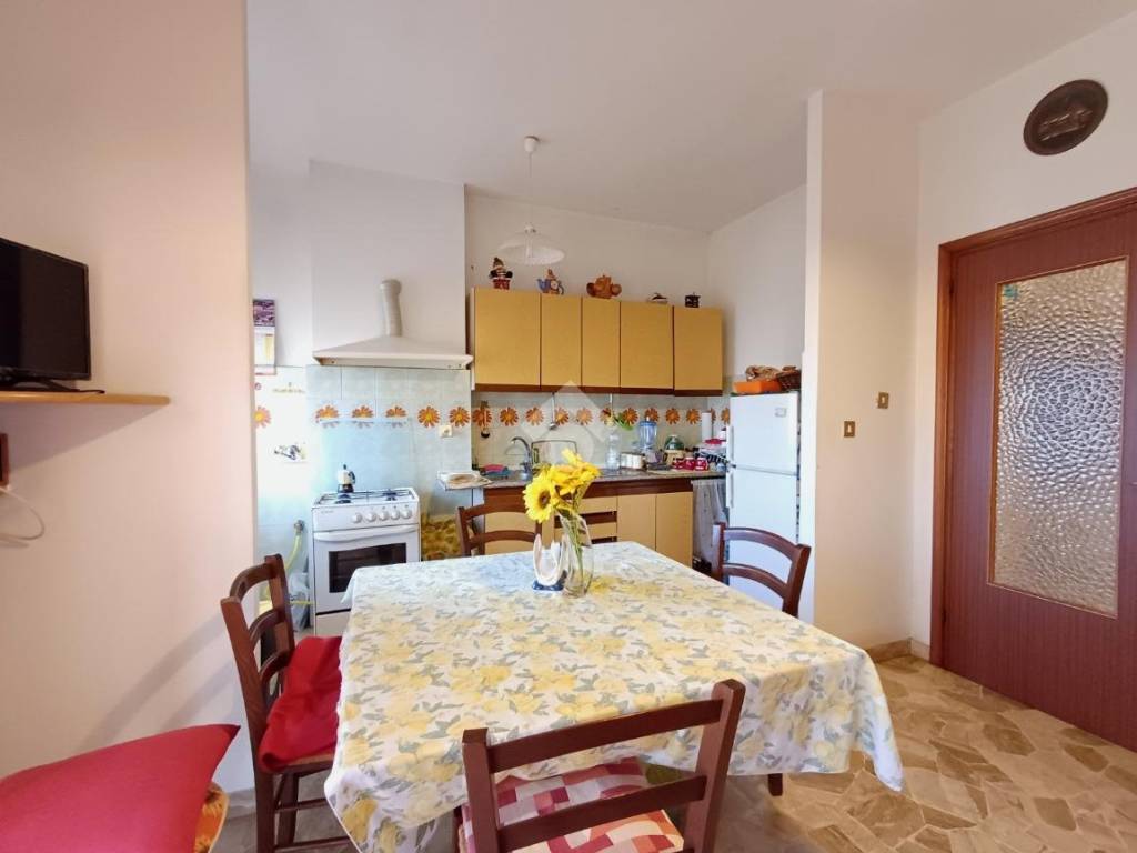 Appartamento a Busalla in Piazza eugenio marchese - Foto 4