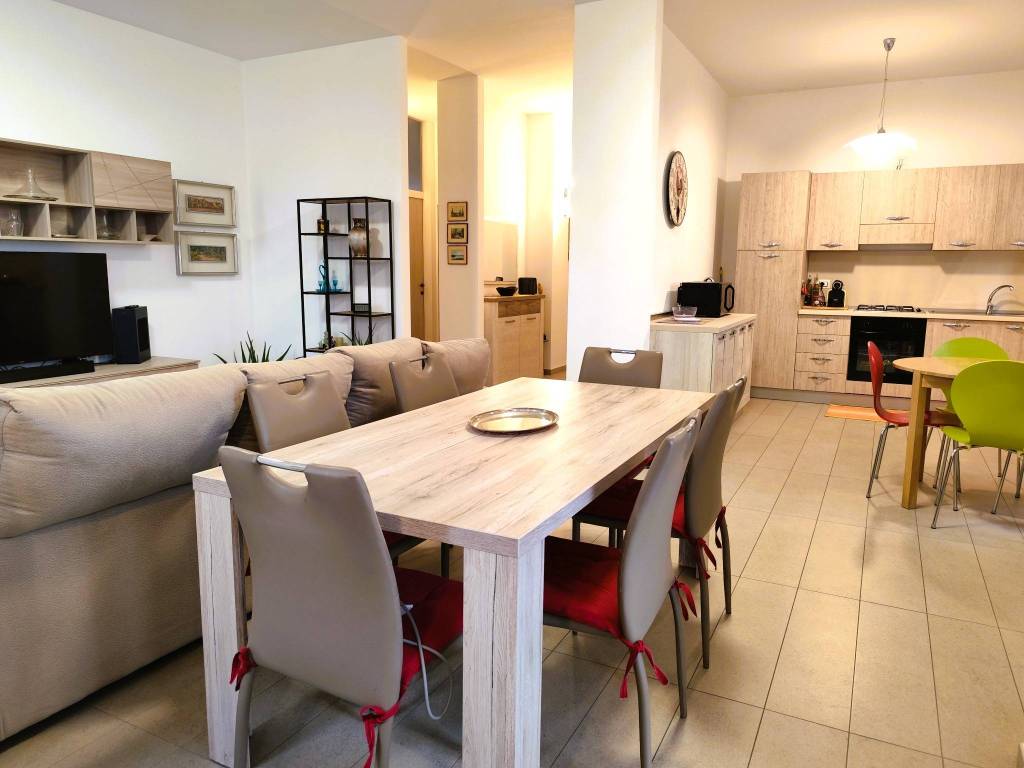Appartamento a Gallarate in Via Giovanni Pascoli, 1 - Foto 5