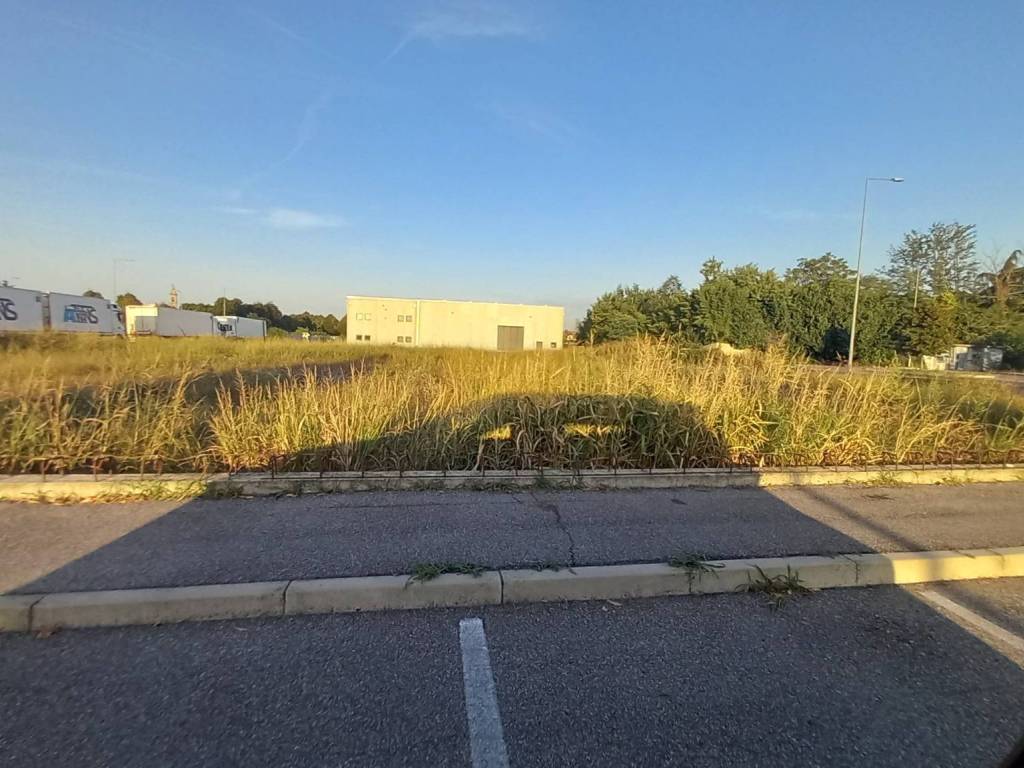 Terreno a Calcinate in Via Alberto Moravia - Foto 3