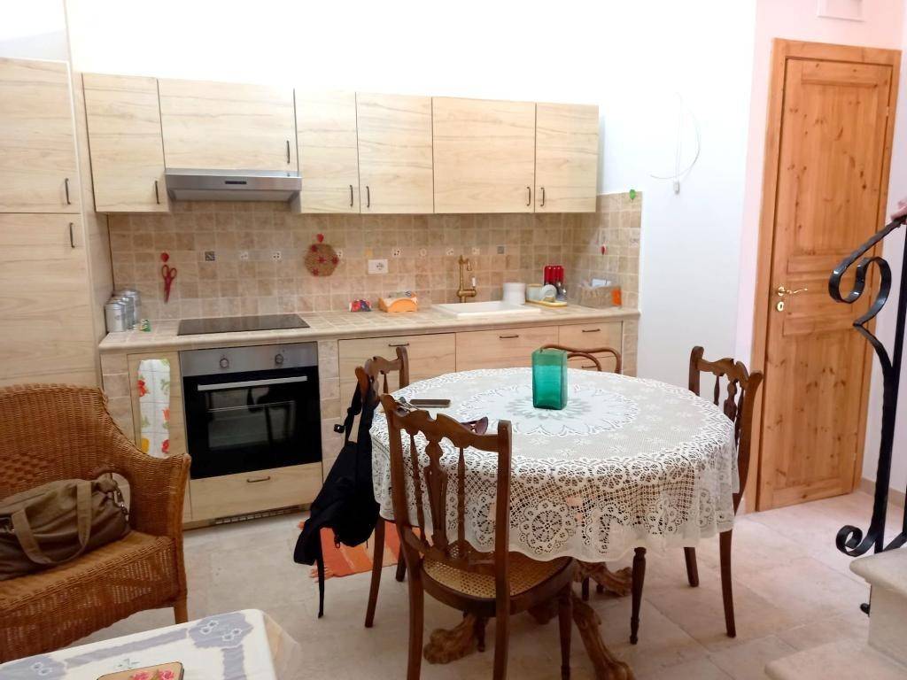 Casa indipendente a Castellana grotte in VIA GIOSUE' CARDUCCI - Foto 4