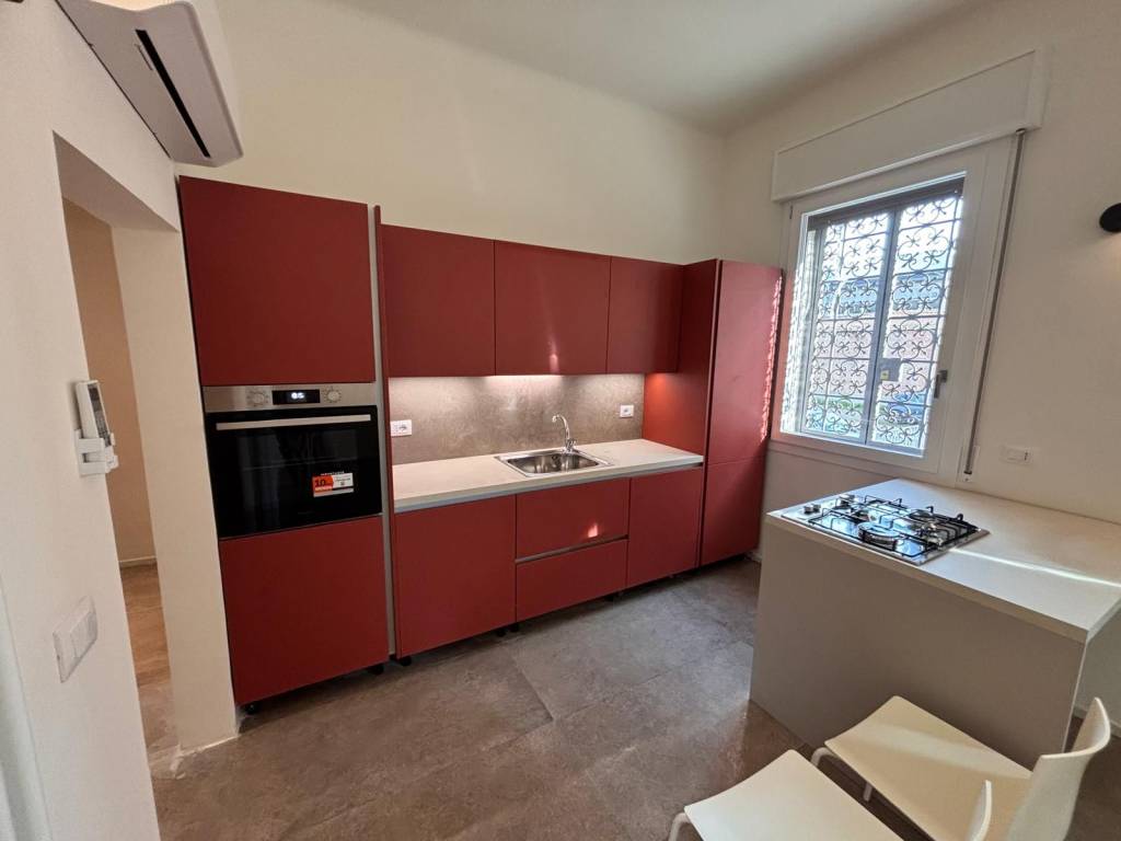 Appartamento a Bologna in Via Nino Bertocchi - Foto 2