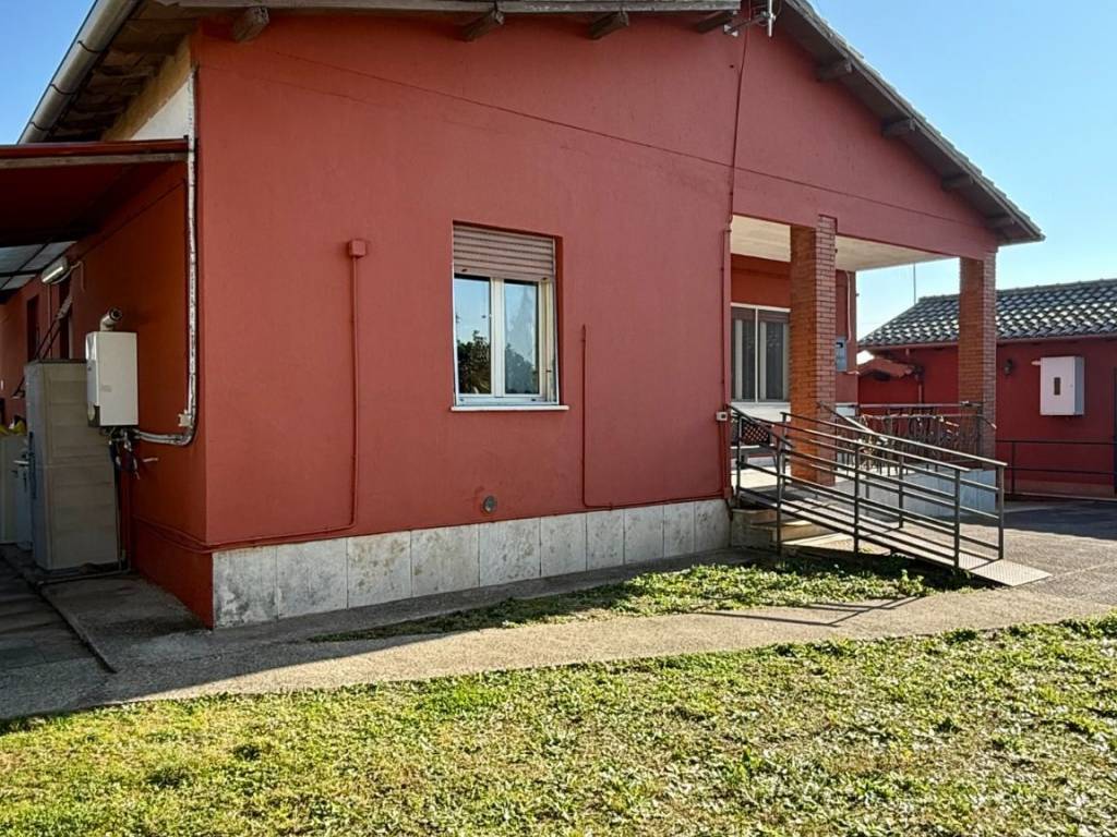 Villa a Lariano in Via Giuseppe Garibaldi, 339 - Foto 2