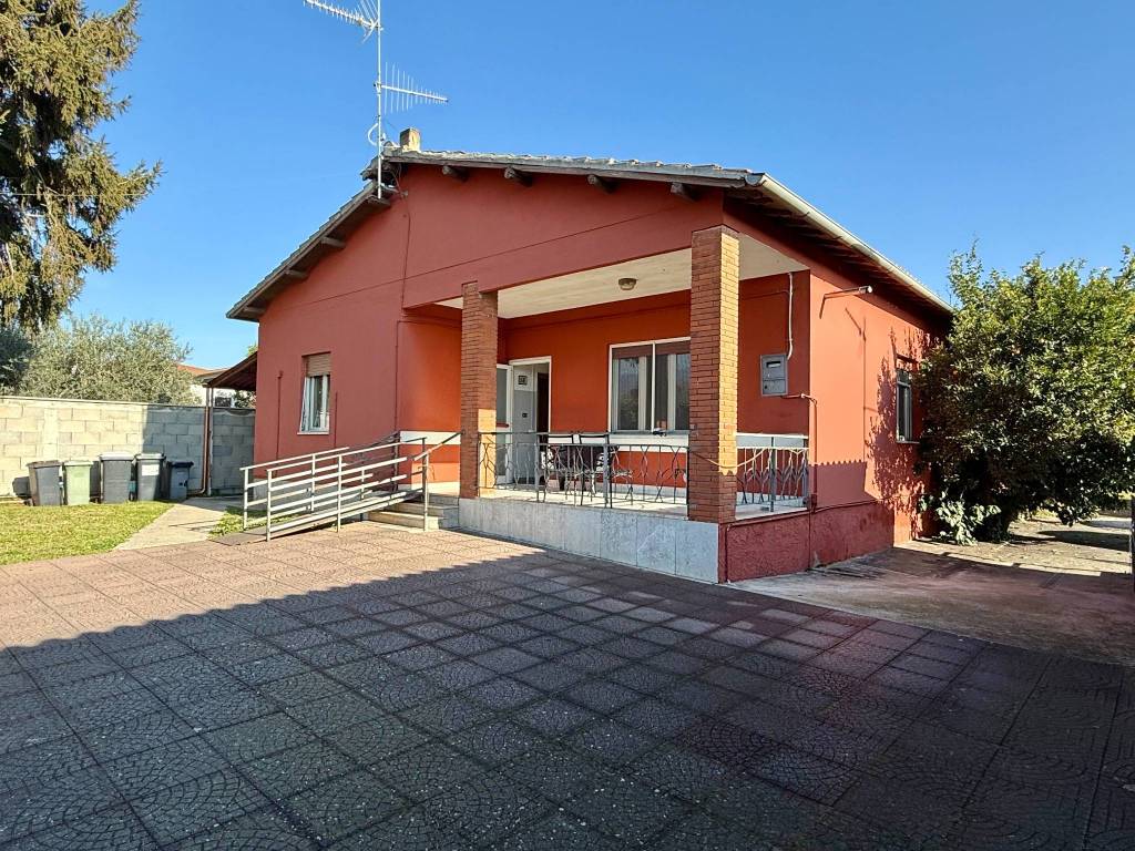 Villa a Lariano in Via Giuseppe Garibaldi, 339 - Foto 5