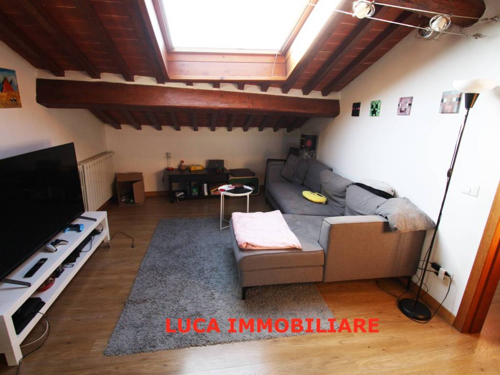 Appartamento a Buggiano in Via Camillo Benso di Cavour, 11 - Foto 4