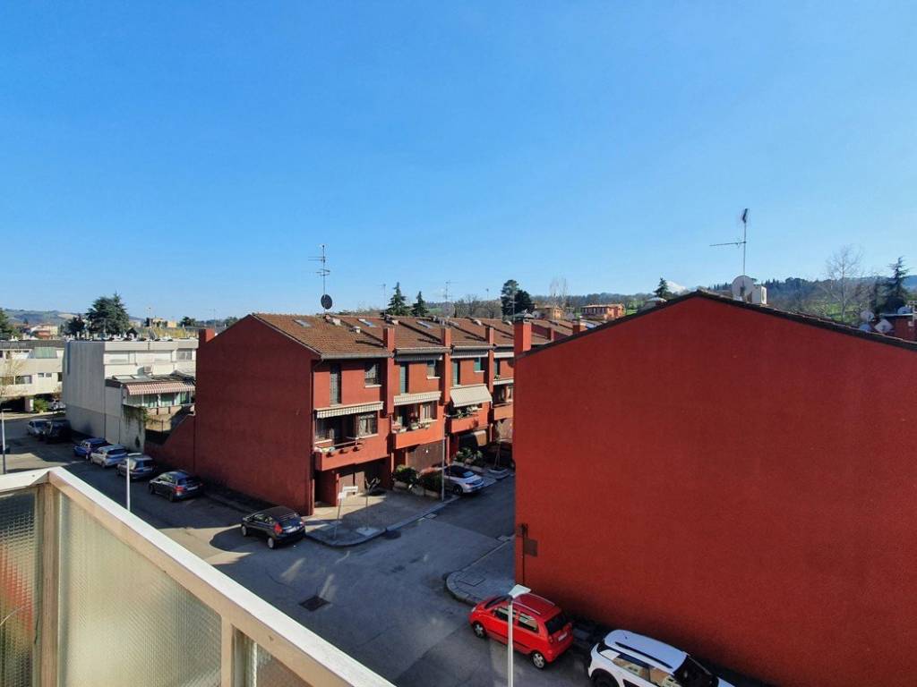 Appartamento a Casalecchio di reno in Via Vivaldi - Foto 4