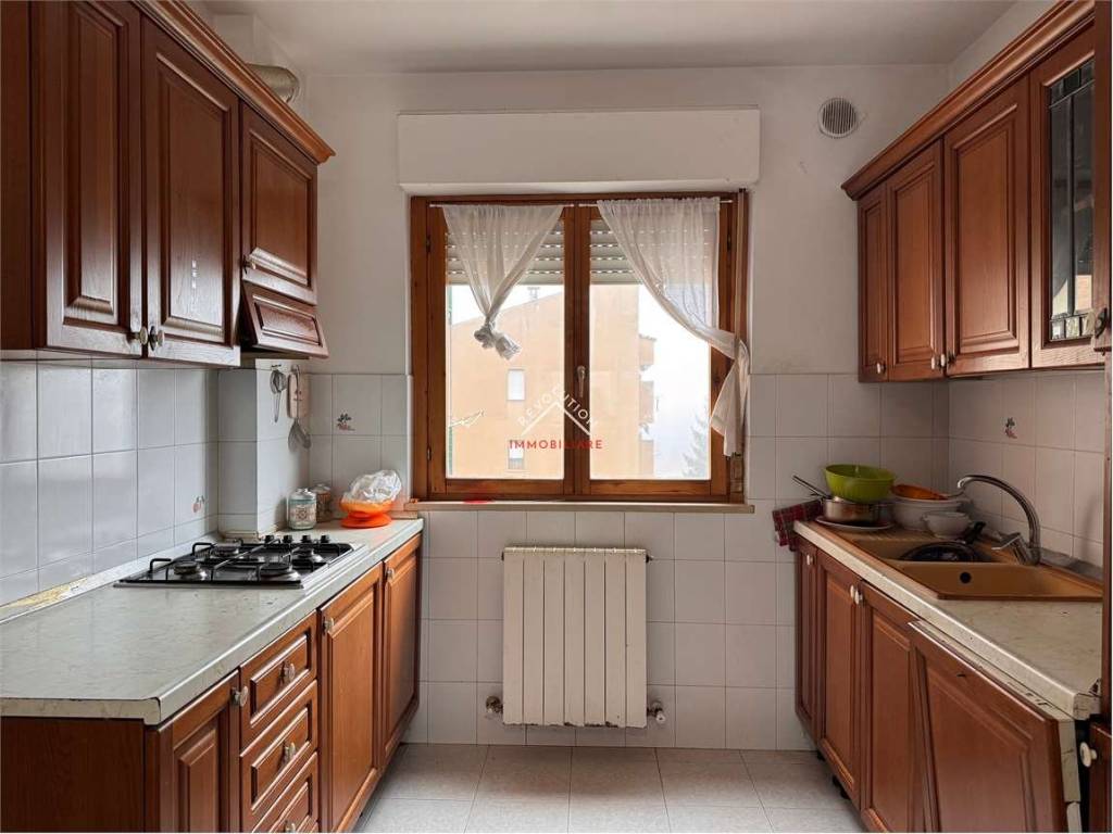 Appartamento a Umbertide in Via Caduti di Penetola - Foto 5