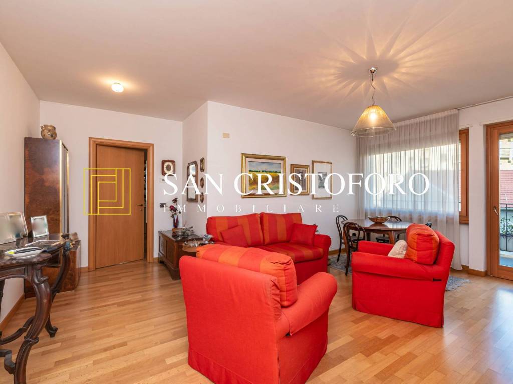 Appartamento a Saronno in Via Cristoforo Colombo, 7 - Foto 2