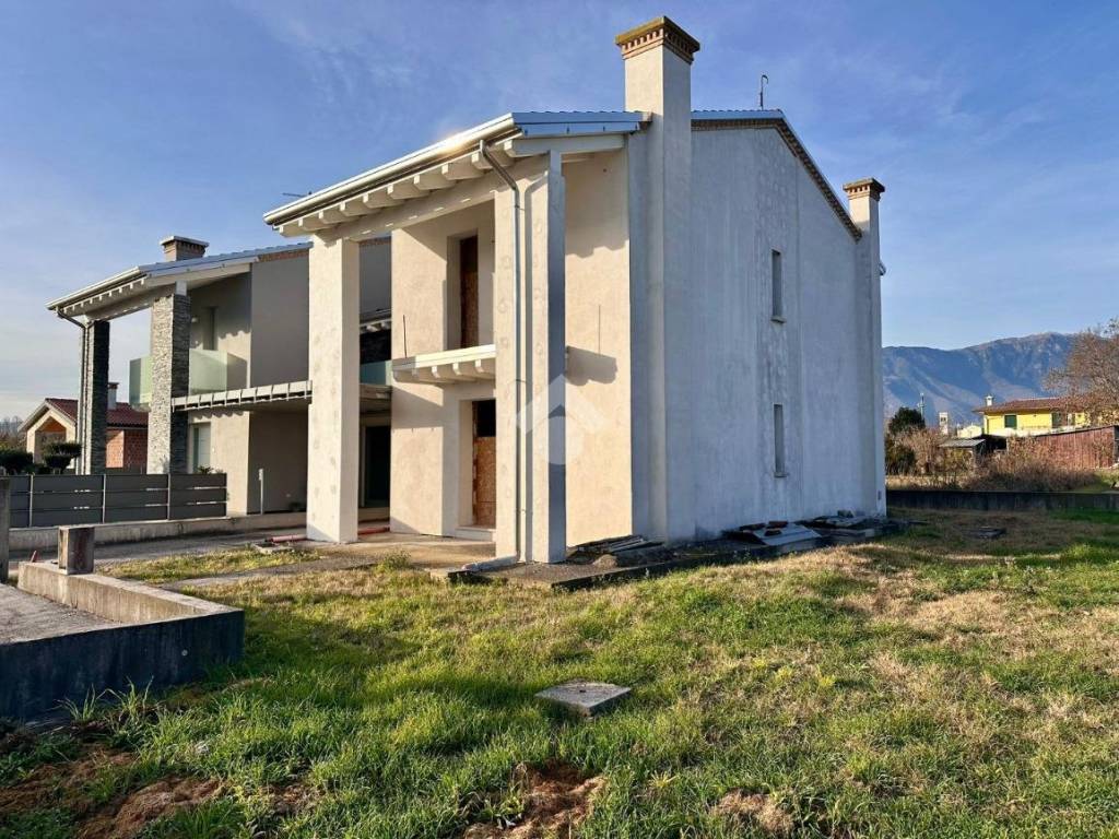Villa a San zenone degli ezzelini in Via Valerio Giacobbo - Foto 3