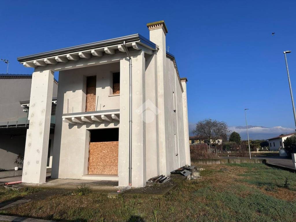 Villa a San zenone degli ezzelini in Via Valerio Giacobbo - Foto 5
