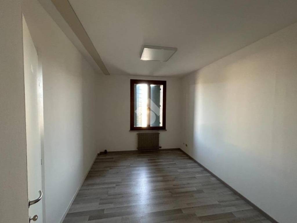 Immobile a Volpago del montello in Via Schiavonesca Nuova, 1 - Foto 2