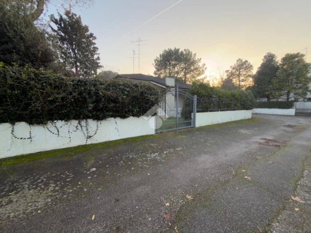 Appartamento a Comacchio in Viale degli Ulivi, 55 - Foto 3