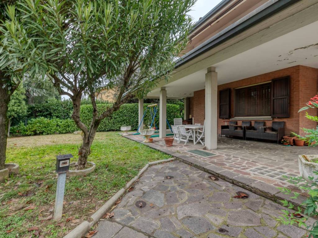 Villa a San lazzaro di savena in Via Martiri di Pizzocalvo, 41 - Foto 2