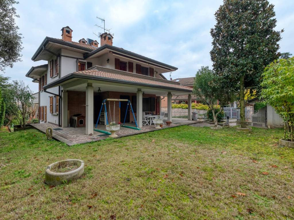 Villa a San lazzaro di savena in Via Martiri di Pizzocalvo, 41 - Foto 3