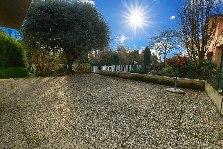 Appartamento a Limido comasco in Via Don F. Bottinelli, 32 - Foto 2