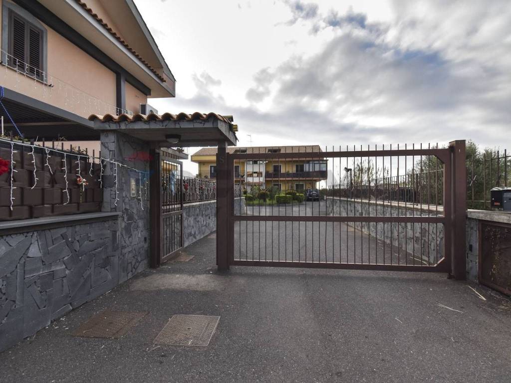 Appartamento a Riposto in Via Giuseppe Alizzi, 8 - Foto 3