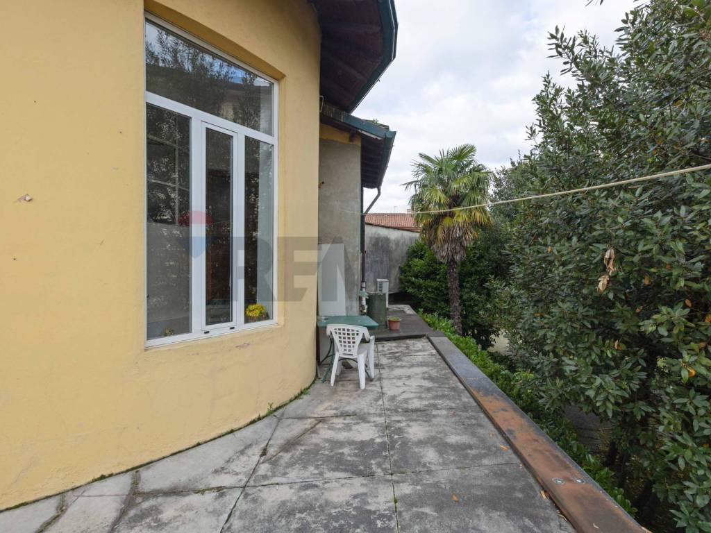 Appartamento a Casatenovo in Via Giuseppe Verdi, 9 - Foto 3