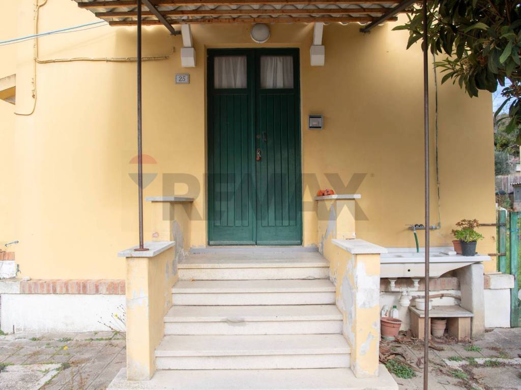 Casa indipendente a Trecastelli in Via Roma, 25 - Foto 2