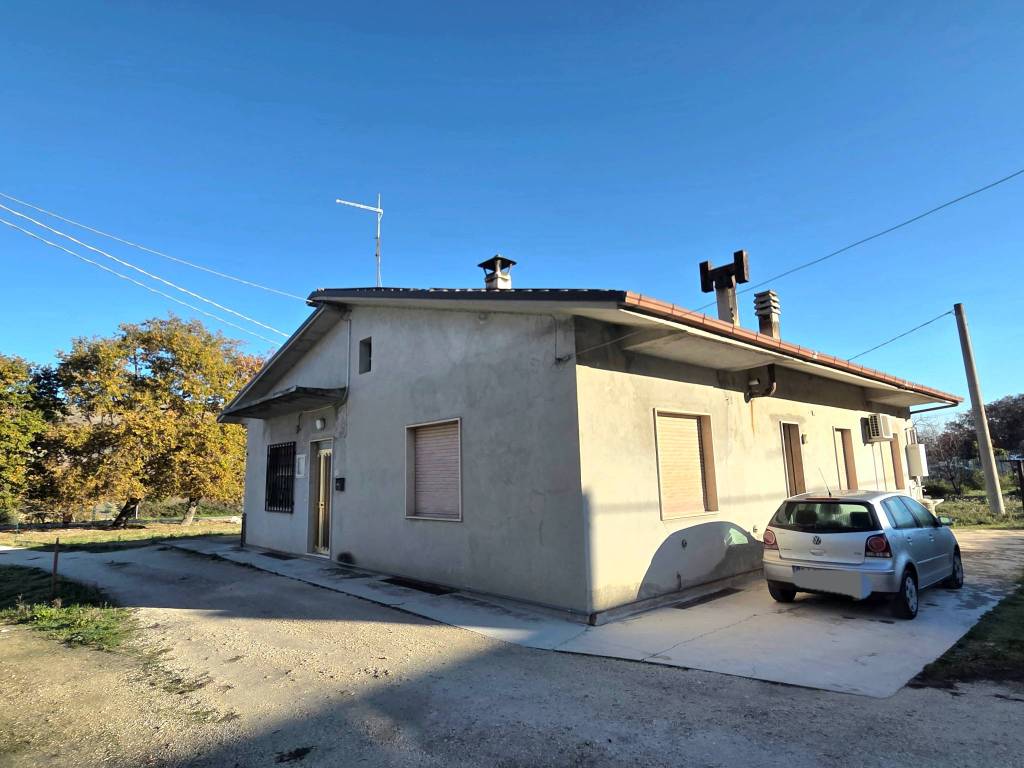 Villa a Scafa in Strada Vicinale Zappino - Foto 2