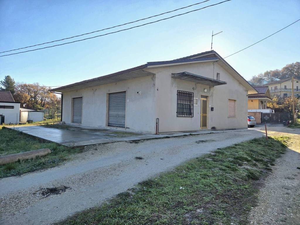 Villa a Scafa in Strada Vicinale Zappino - Foto 3