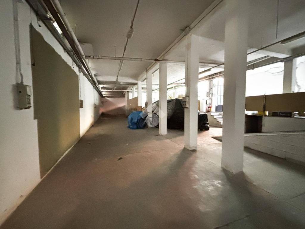 Immobile a Lecco in Via Priv. P. Maroncelli, 1 - Foto 2