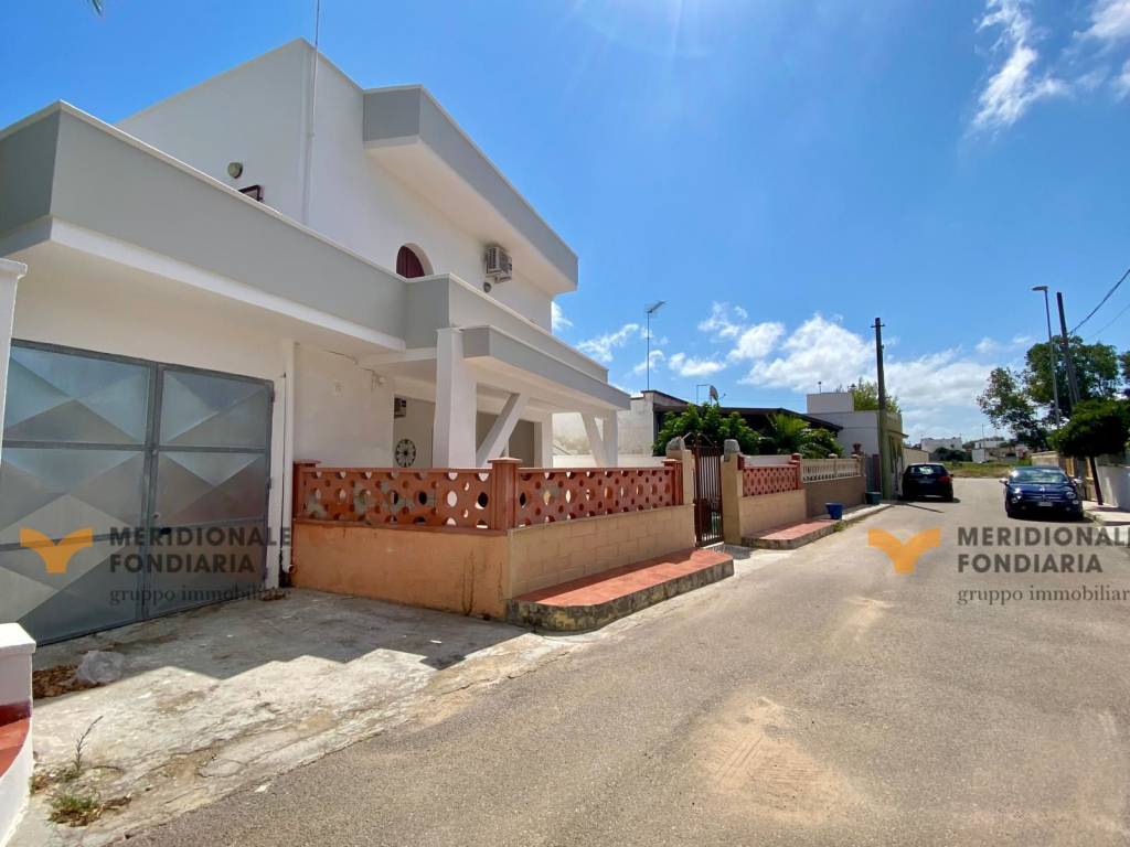 Villa a Squinzano in Via Pesce Dorato, 6 - Foto 5