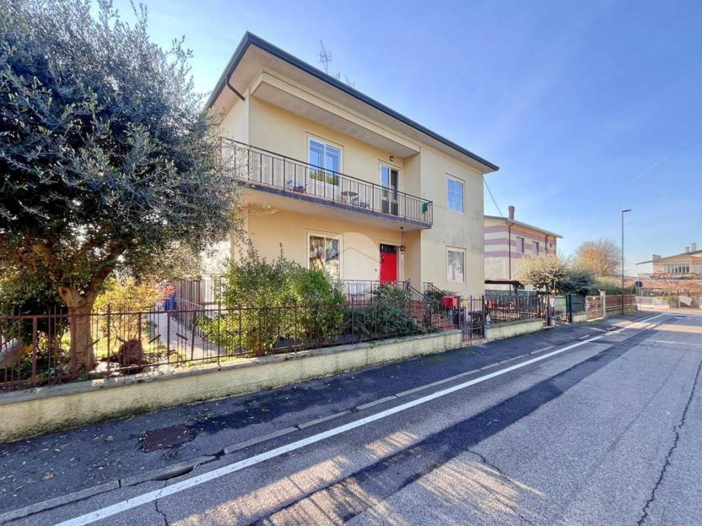 Villa a Zevio in Via della Concordia, 10 - Foto 2