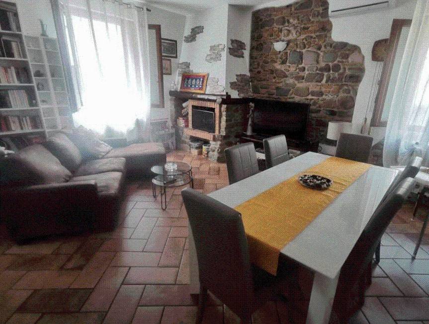 Casa indipendente a Prato in Via per Iolo - Foto 4