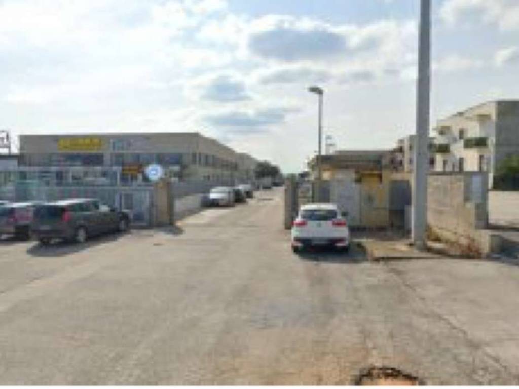 Immobile a Trani in strada provinciale STRADA PROVINCIALE ANDRIA TRANI SNC - Foto 3
