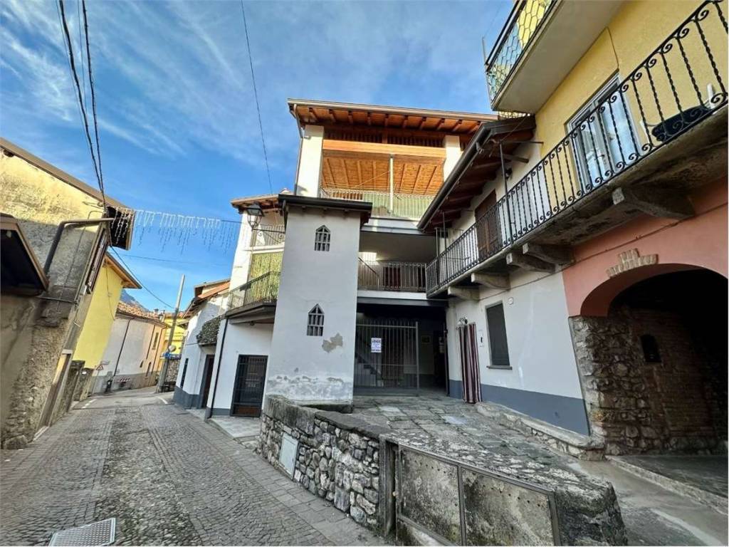 Appartamento a Barzio in ippolito manzoni , 20 - Foto 2