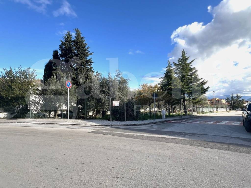 Terreno a Pozzilli in Via del Carabiniere, snc - Foto 4