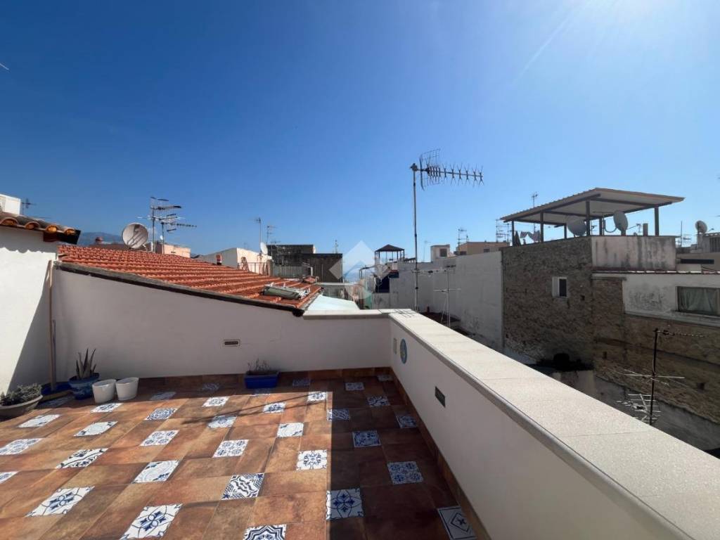 Appartamento a Gaeta in Vico 15 Via Lungomare Caboto, 36 - Foto 3
